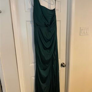 Elegant Green Evening Gown